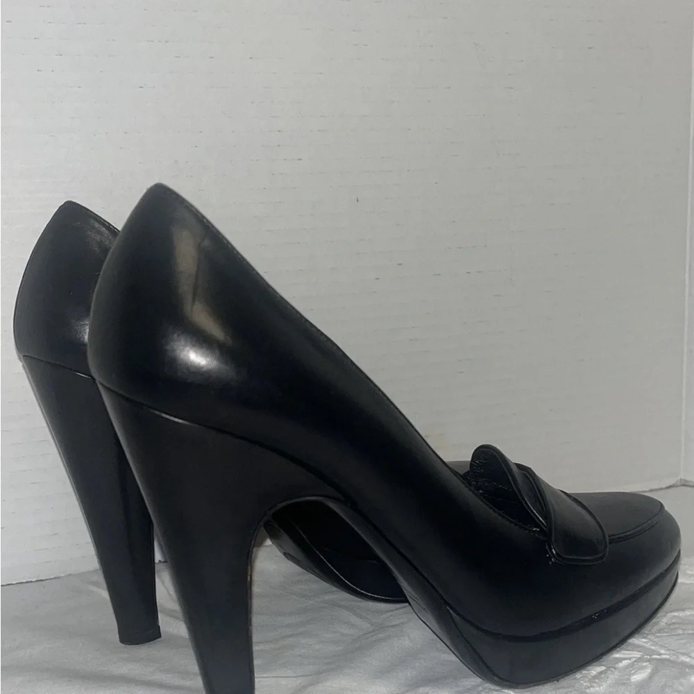 Prada Women's Classic Black Heels - Picture 9 of 9